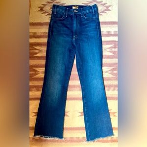 MOTHER Denim Jeans Hustler Ankle Fray Home Movies